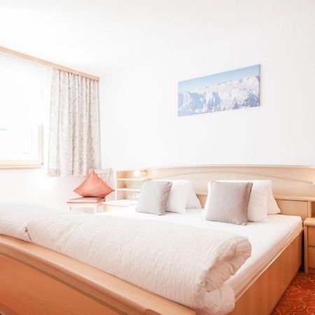 Apart Astoria カップル エクステリア 写真
