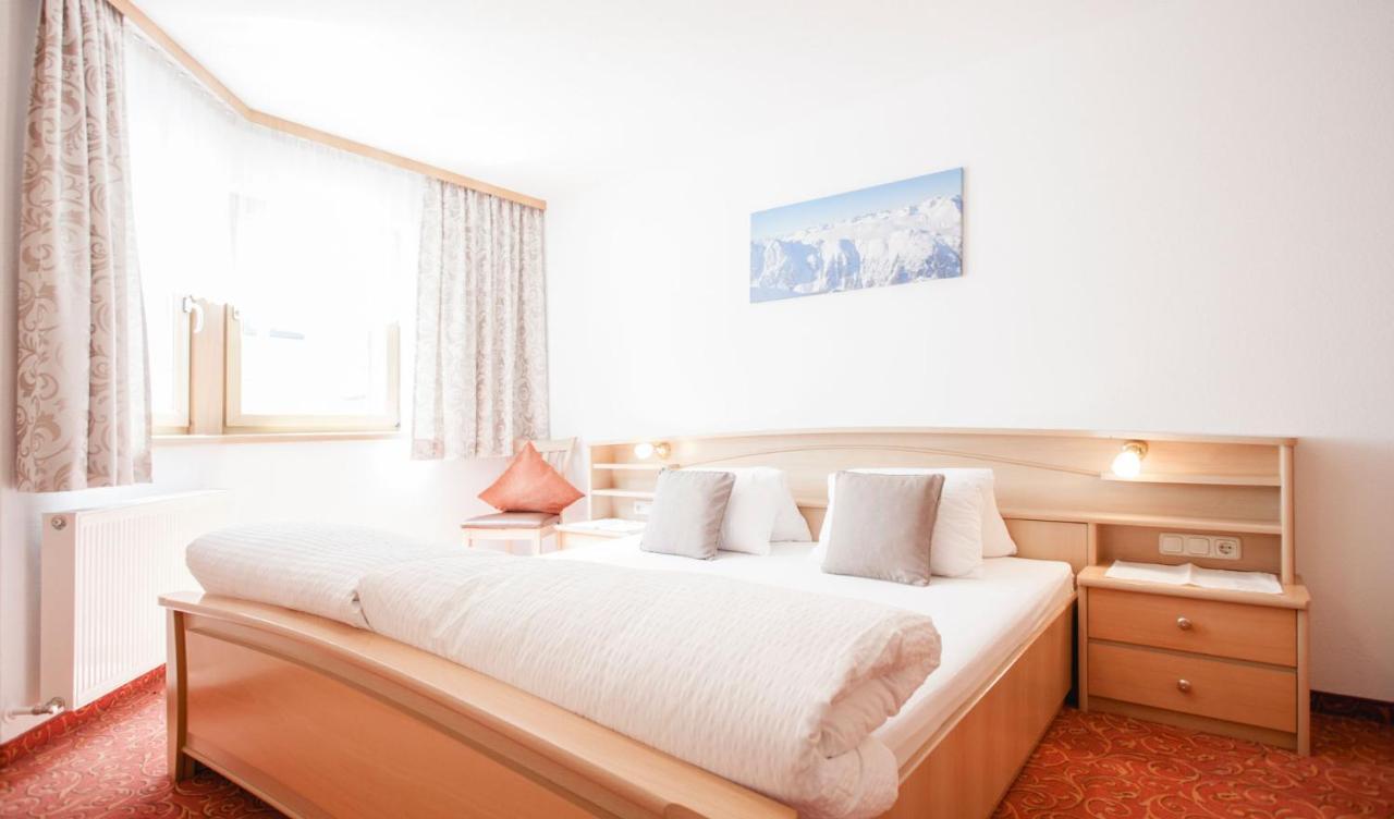 Apart Astoria カップル エクステリア 写真