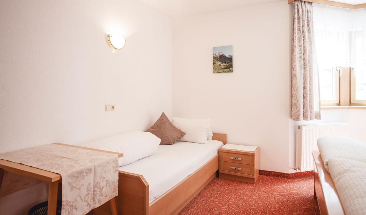 Apart Astoria カップル エクステリア 写真